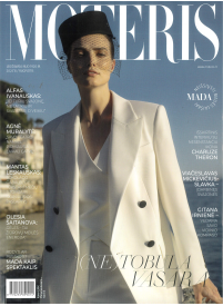 Moteris1{IMAGE}